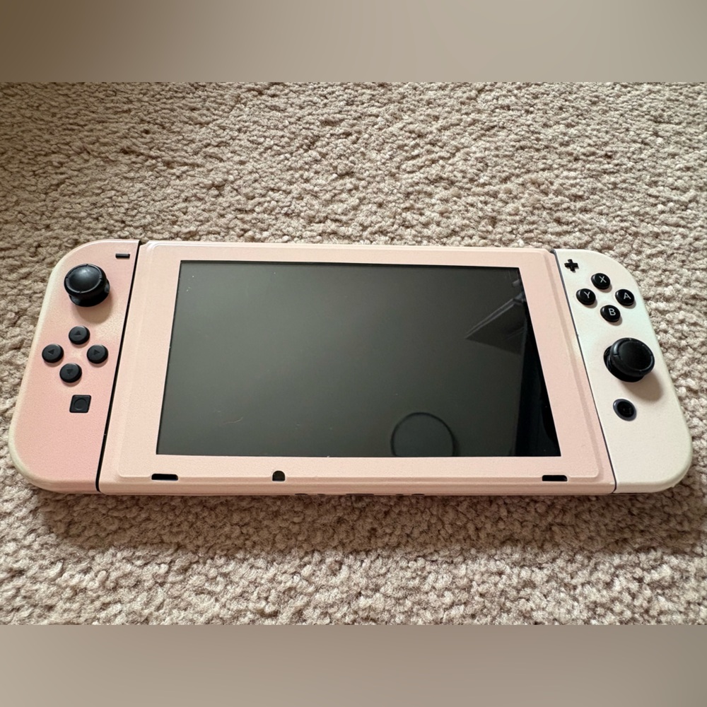 Nintendo Switch Complete Bundle - Picture 2 of 13